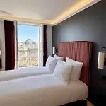 Hotel Eiffel Yard *