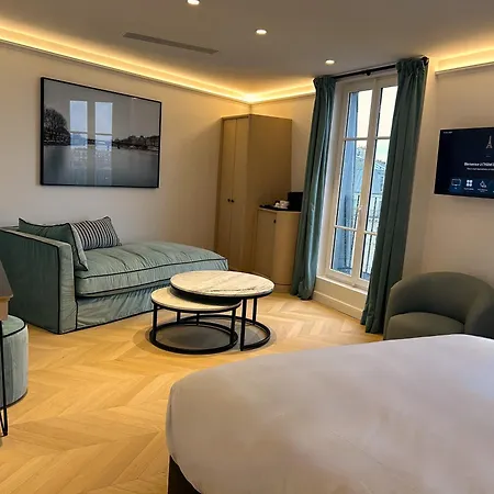Hotel Eiffel Yard *