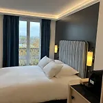 Eiffel Yard