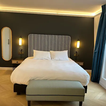 Eiffel Yard Otel