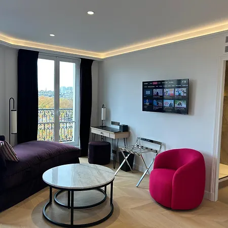 Hotell Eiffel Yard *