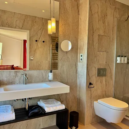 Hotel Eiffel Yard Parijs