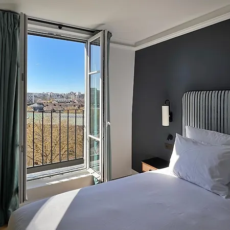 Hotel Eiffel Yard Parijs