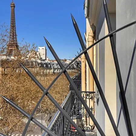 Eiffel Yard