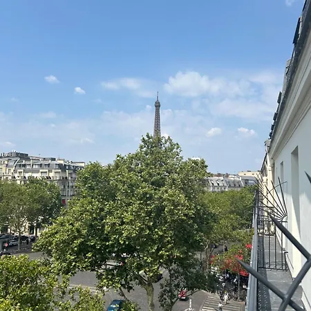 Eiffel Yard Hotel *