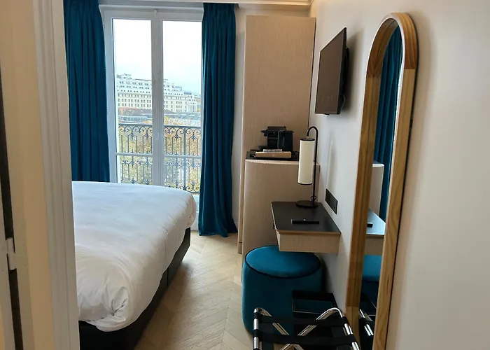 Eiffel Yard Paris