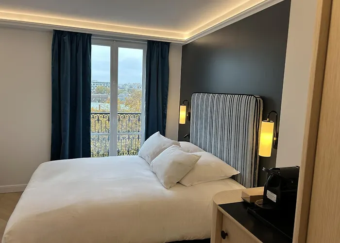 Eiffel Yard