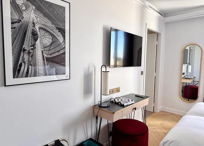 Eiffel Yard Hotel Paris